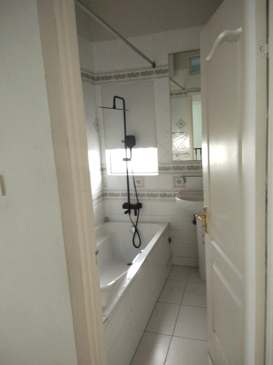 TOWNHOUSE FOR RENT