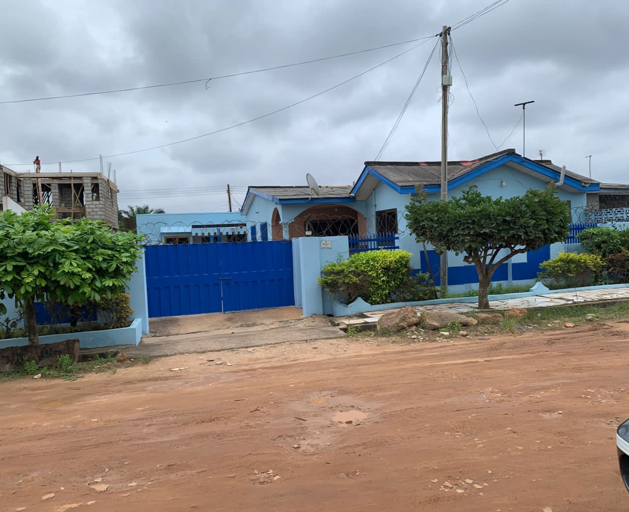 TWIN BUILDING FOR SALE IN DANSOMAN