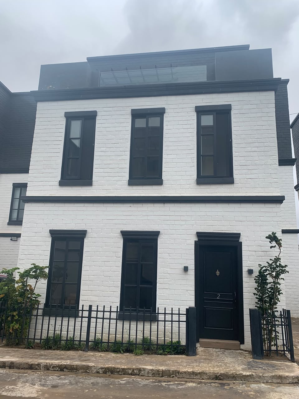 4 BEDROOM OCEAN VIEW HOUSE FOR SALE